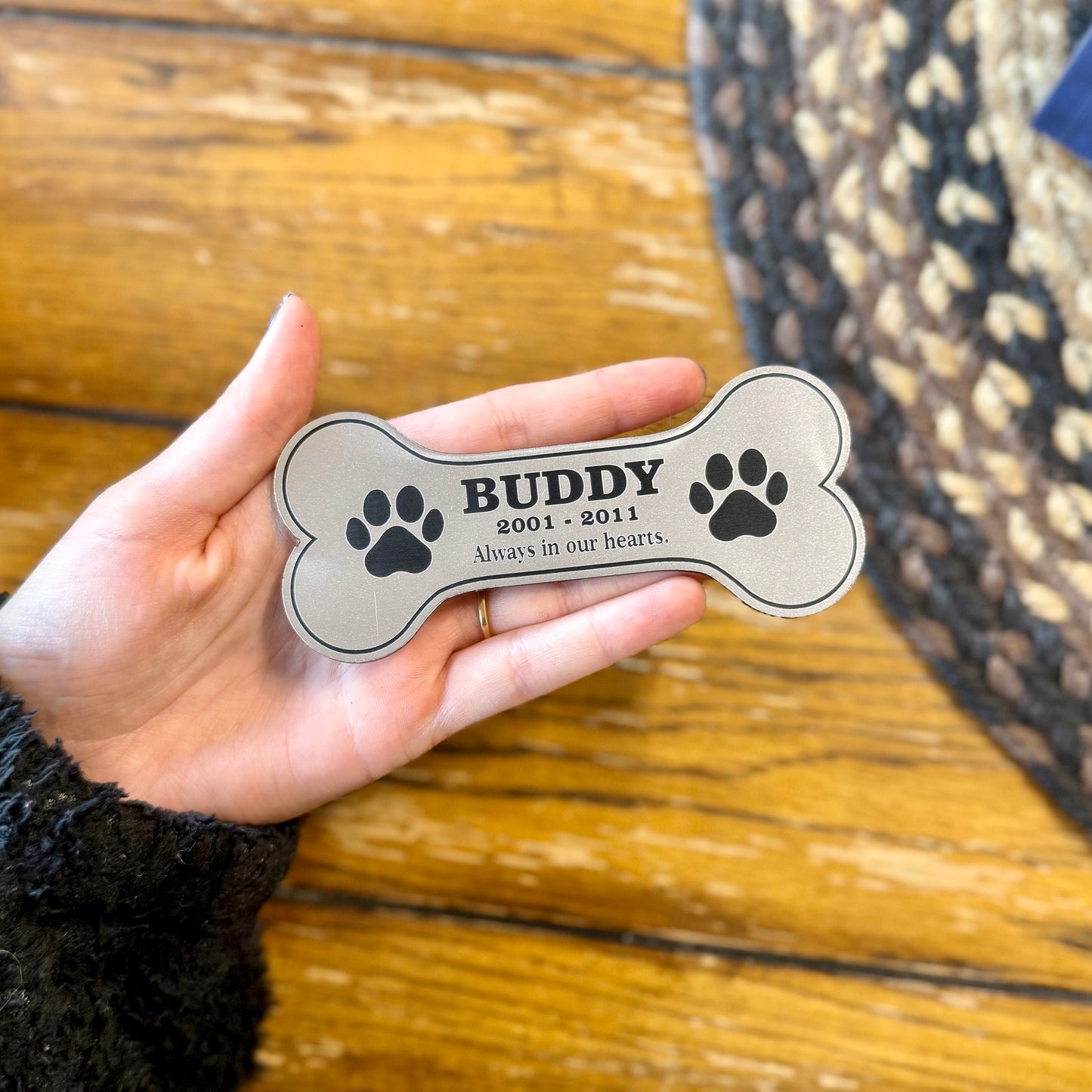 Personalized Pet Memorial Plaque Engraved Acrylic Marker Bone Shaped
